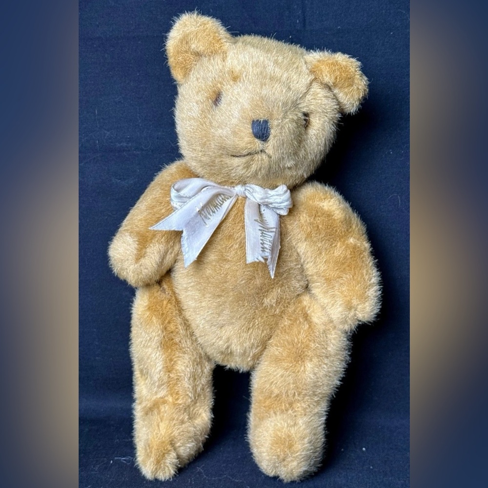 Vintage 1992 Mary Meyer NEIMAN MARCUS 8" Brown Teddy Bear Plush Stuffed Animal